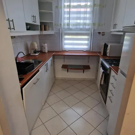 Apartment Holdviola *